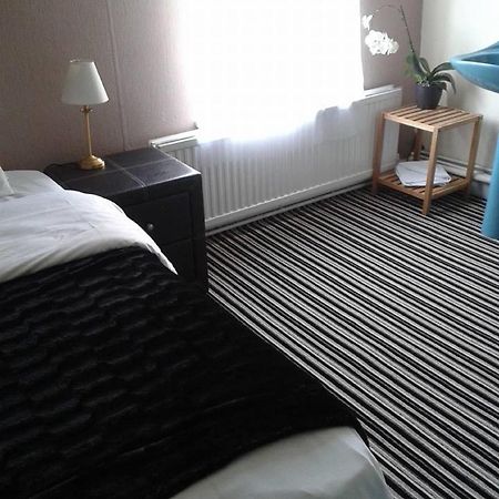 Amber Guesthouse Derby Kamer foto