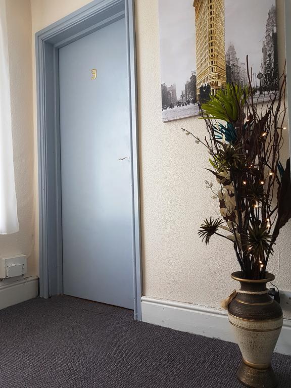 Amber Guesthouse Derby Buitenkant foto