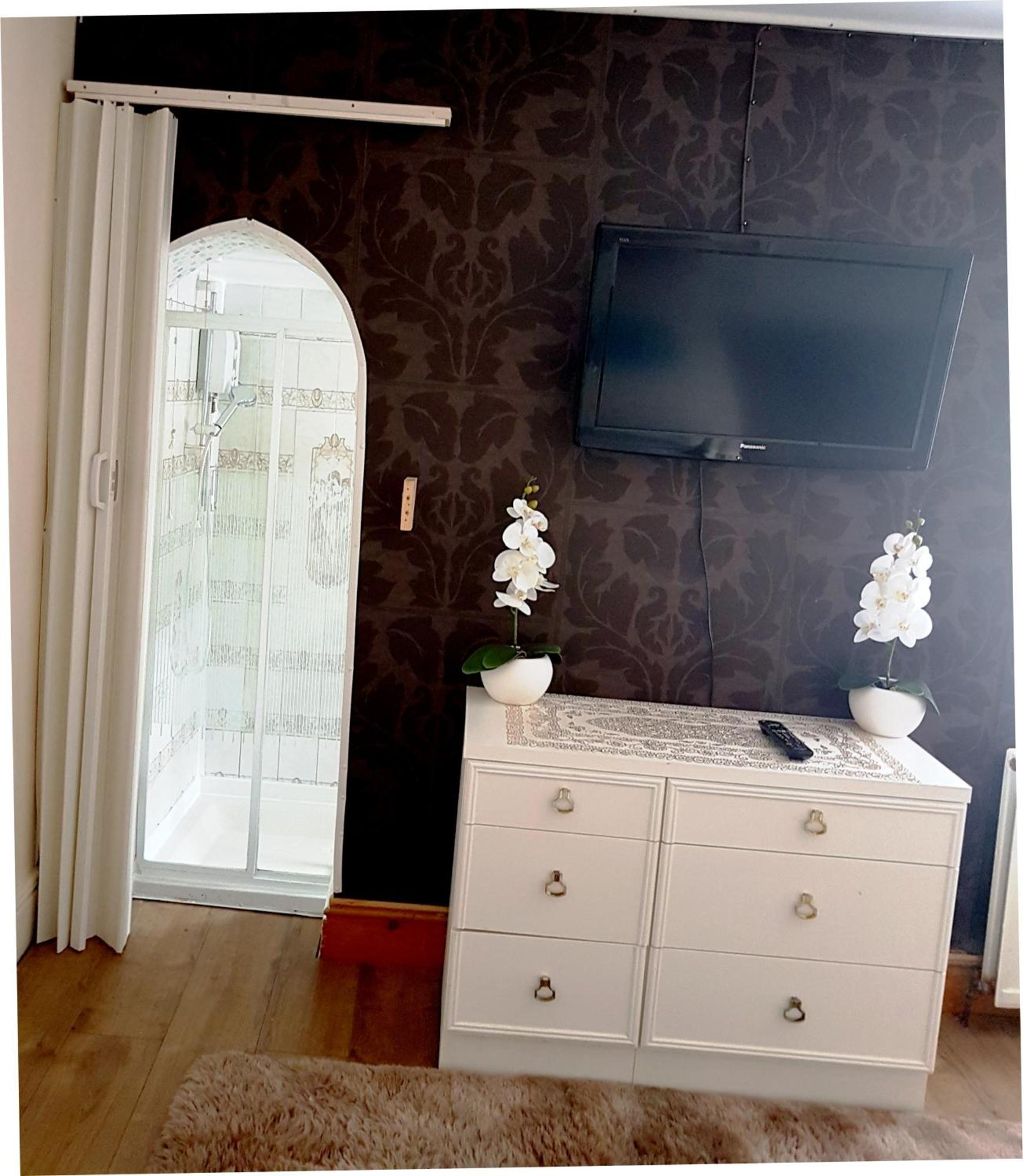 Amber Guesthouse Derby Buitenkant foto